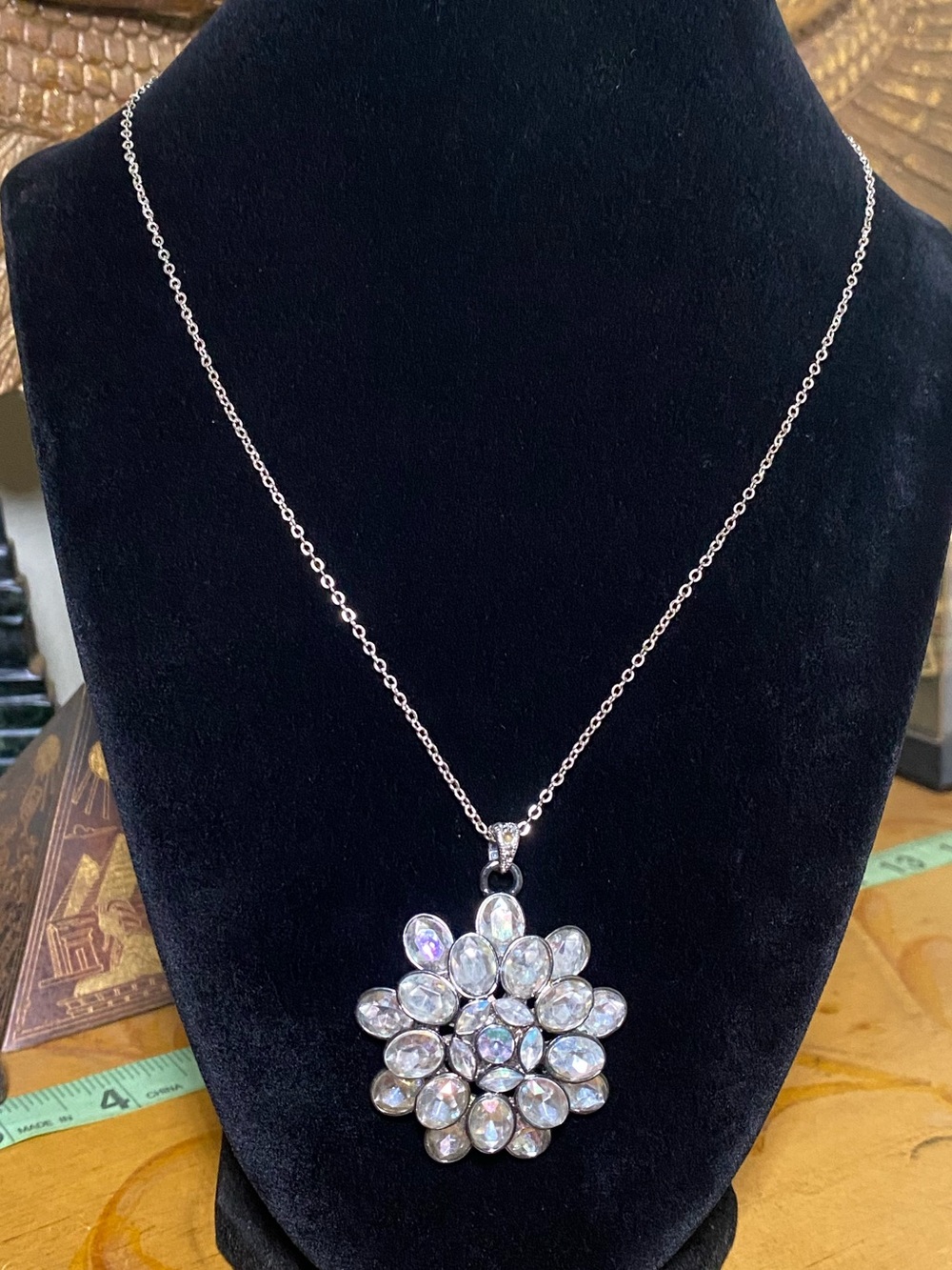 Vintage Crystal Flower Pendant Necklace